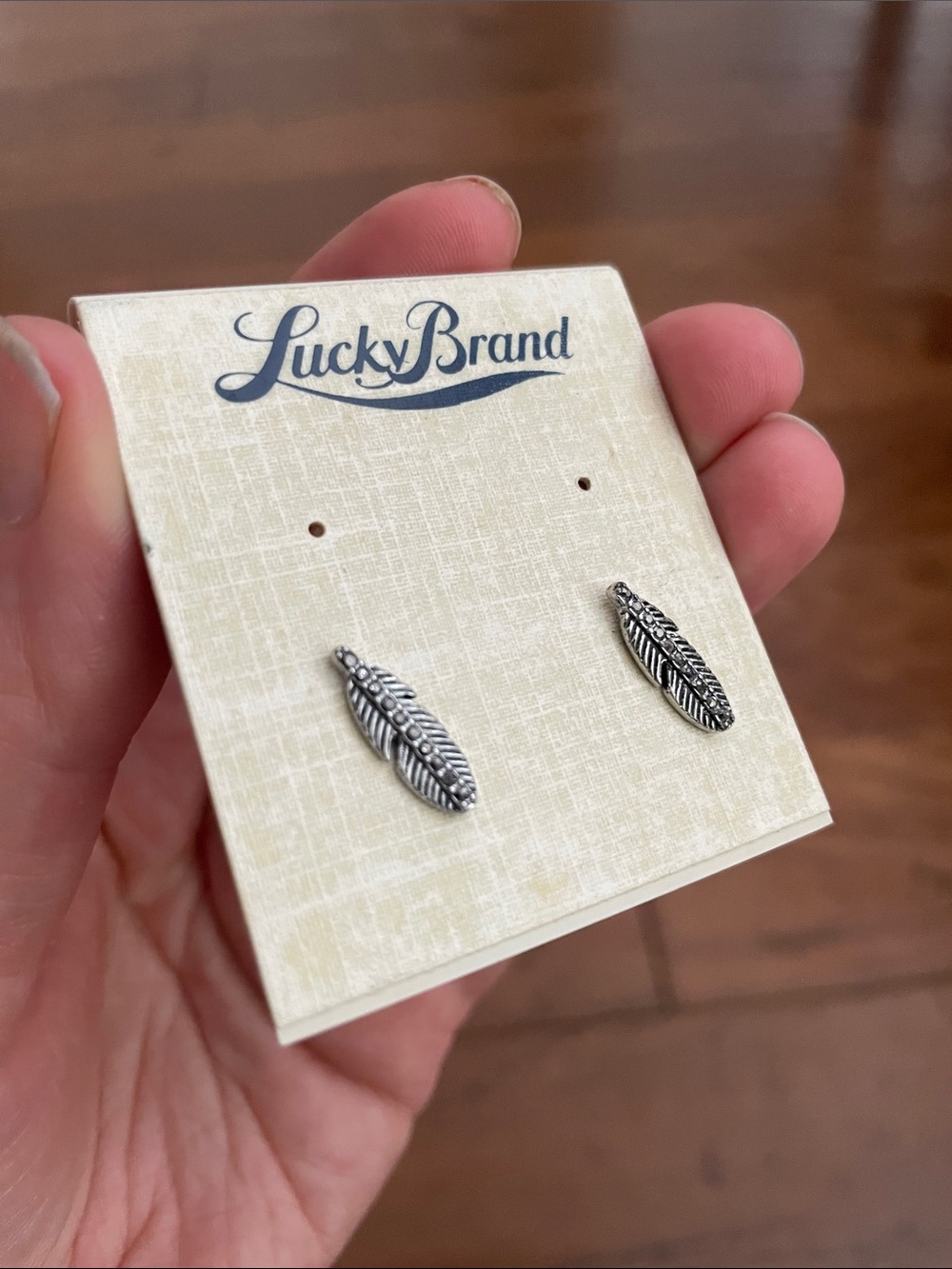 Lucky Brand Silver Feather Stud Earrings - Detailed Etched Design - Picture 2 of 4